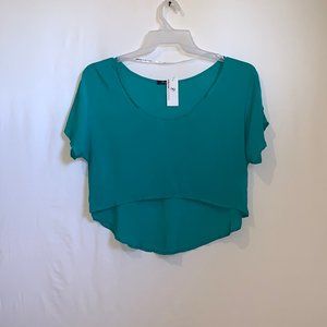 FOREIGN EXCHANGE JADE HIGH-LOW CROP TOP - M